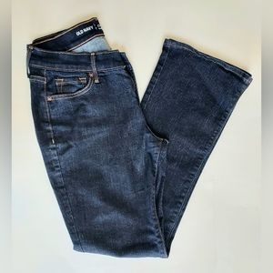 NWOT Ladies Old Navy Curvy Mid-Rise Stretch Dark Boot Cut Jeans Size 6 Petite